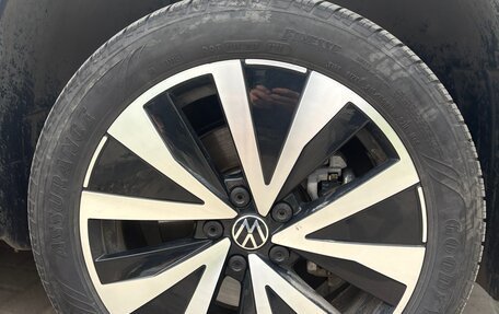 Volkswagen Taos, 2023 год, 2 850 000 рублей, 17 фотография