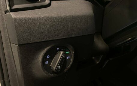 Skoda Karoq I, 2021 год, 2 365 000 рублей, 32 фотография