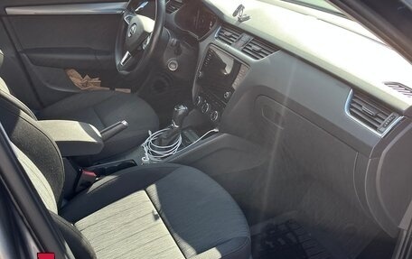 Skoda Octavia, 2019 год, 1 900 000 рублей, 10 фотография