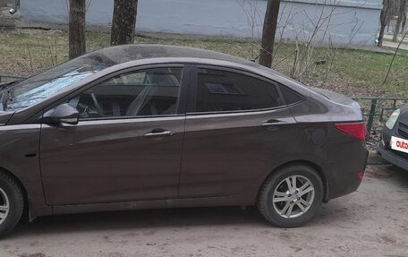 Hyundai Solaris II рестайлинг, 2016 год, 650 000 рублей, 2 фотография