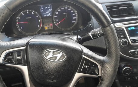 Hyundai Solaris II рестайлинг, 2016 год, 650 000 рублей, 5 фотография