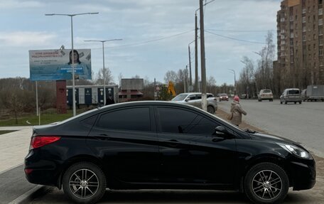 Hyundai Solaris II рестайлинг, 2011 год, 590 000 рублей, 4 фотография