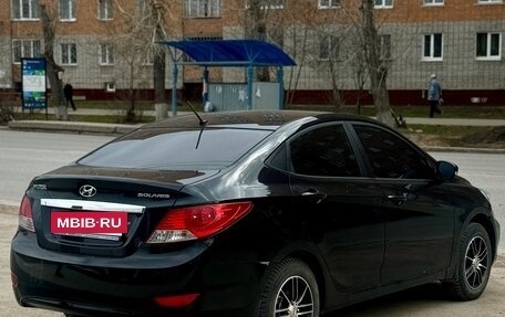 Hyundai Solaris II рестайлинг, 2011 год, 590 000 рублей, 5 фотография