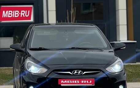 Hyundai Solaris II рестайлинг, 2011 год, 590 000 рублей, 3 фотография