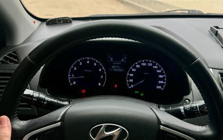 Hyundai Solaris II рестайлинг, 2011 год, 590 000 рублей, 12 фотография