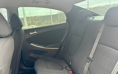 Hyundai Solaris II рестайлинг, 2011 год, 590 000 рублей, 10 фотография