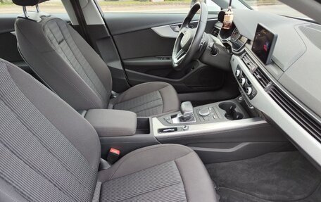 Audi A4, 2016 год, 2 299 000 рублей, 9 фотография