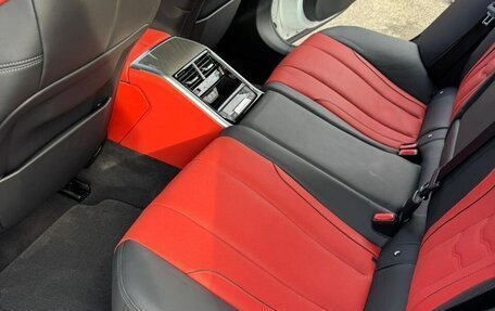 BMW 8 серия, 2024 год, 10 900 000 рублей, 18 фотография