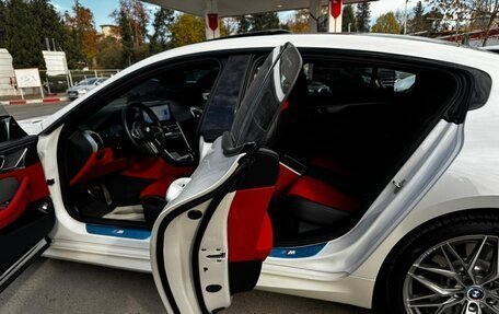 BMW 8 серия, 2024 год, 10 900 000 рублей, 19 фотография