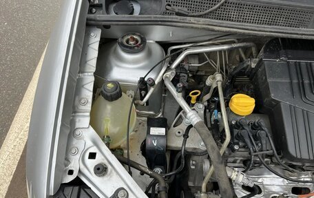 Renault Logan II, 2019 год, 1 200 000 рублей, 14 фотография