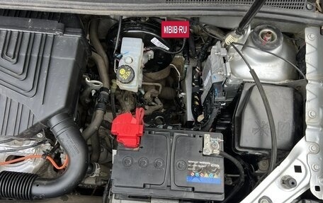 Renault Logan II, 2019 год, 1 200 000 рублей, 15 фотография