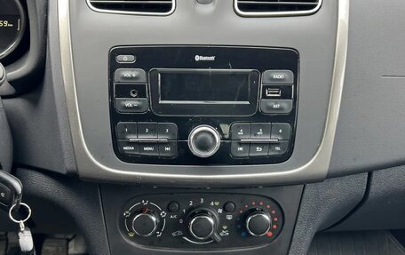 Renault Logan II, 2019 год, 1 200 000 рублей, 25 фотография