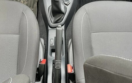 Renault Logan II, 2019 год, 1 200 000 рублей, 24 фотография