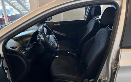 Hyundai Solaris II рестайлинг, 2016 год, 1 050 000 рублей, 16 фотография