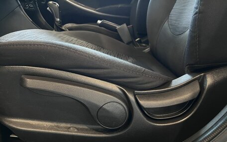 Hyundai Solaris II рестайлинг, 2016 год, 1 050 000 рублей, 32 фотография