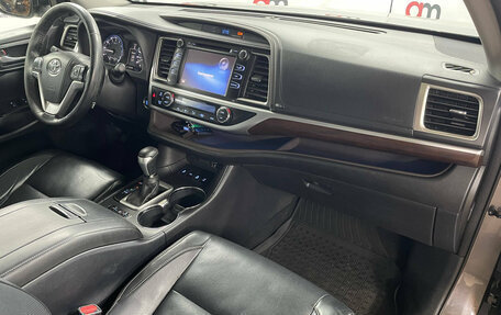 Toyota Highlander III, 2014 год, 2 699 000 рублей, 12 фотография