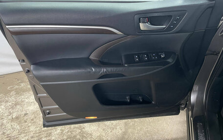 Toyota Highlander III, 2014 год, 2 699 000 рублей, 18 фотография