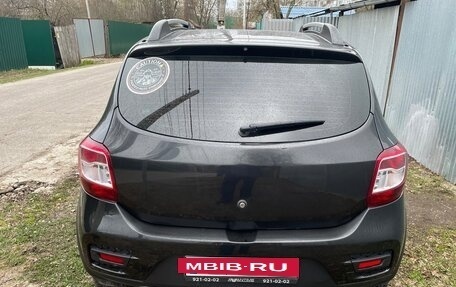 Renault Sandero II рестайлинг, 2015 год, 850 000 рублей, 4 фотография