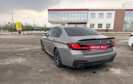 BMW 5 серия, 2021 год, 6 100 000 рублей, 3 фотография