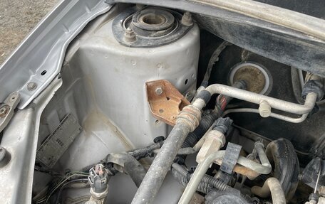 Toyota Yaris I рестайлинг, 2000 год, 250 000 рублей, 11 фотография