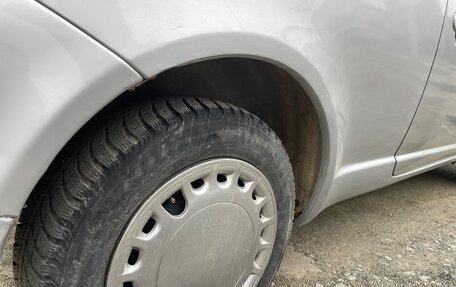 Toyota Yaris I рестайлинг, 2000 год, 250 000 рублей, 13 фотография