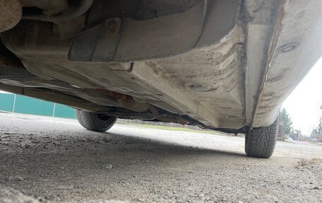 Toyota Yaris I рестайлинг, 2000 год, 250 000 рублей, 15 фотография