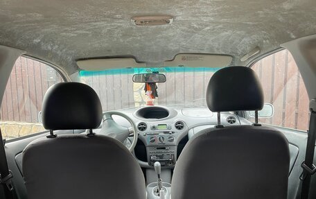 Toyota Yaris I рестайлинг, 2000 год, 250 000 рублей, 20 фотография