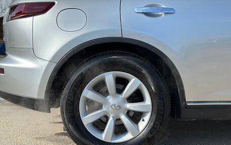 Infiniti FX I, 2004 год, 1 050 000 рублей, 29 фотография