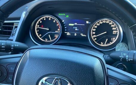 Toyota Camry, 2019 год, 2 750 000 рублей, 8 фотография