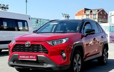 Toyota RAV4, 2021 год, 4 250 000 рублей, 1 фотография