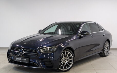 Mercedes-Benz E-Класс, 2022 год, 5 950 000 рублей, 1 фотография