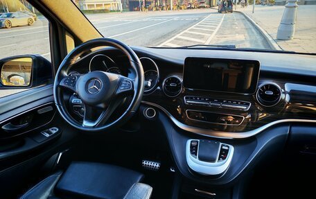 Mercedes-Benz V-Класс, 2022 год, 7 230 000 рублей, 5 фотография