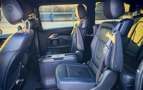 Mercedes-Benz V-Класс, 2022 год, 7 230 000 рублей, 9 фотография