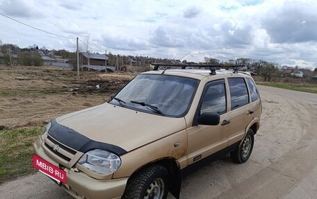 Chevrolet Niva I рестайлинг, 2005 год, 202 000 рублей, 3 фотография