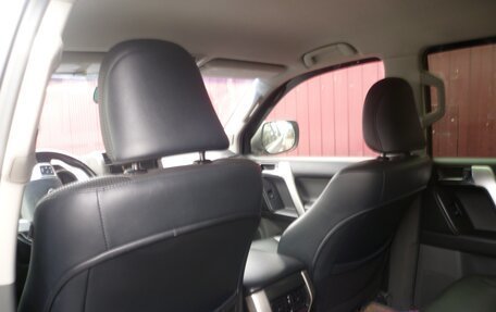 Toyota Land Cruiser Prado 150 рестайлинг 2, 2012 год, 2 880 000 рублей, 5 фотография