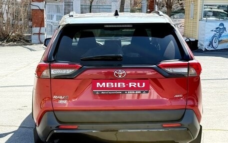 Toyota RAV4, 2021 год, 4 250 000 рублей, 12 фотография