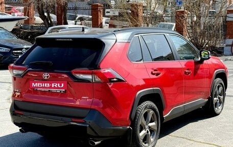 Toyota RAV4, 2021 год, 4 250 000 рублей, 14 фотография
