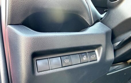 Toyota RAV4, 2021 год, 4 250 000 рублей, 23 фотография