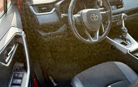 Toyota RAV4, 2021 год, 4 250 000 рублей, 20 фотография