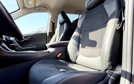 Toyota RAV4, 2021 год, 4 250 000 рублей, 22 фотография