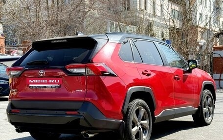 Toyota RAV4, 2021 год, 4 250 000 рублей, 15 фотография