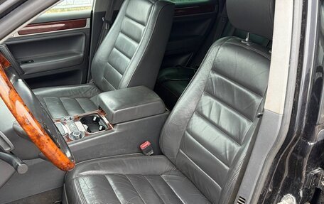 Volkswagen Touareg III, 2003 год, 499 999 рублей, 6 фотография