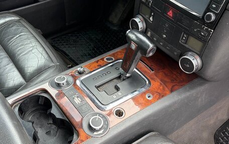 Volkswagen Touareg III, 2003 год, 499 999 рублей, 9 фотография