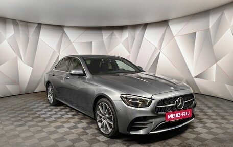 Mercedes-Benz E-Класс, 2022 год, 4 890 000 рублей, 3 фотография