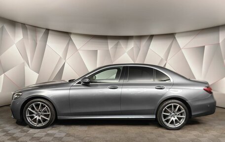 Mercedes-Benz E-Класс, 2022 год, 4 890 000 рублей, 5 фотография