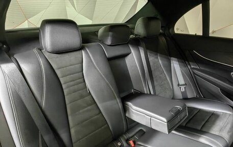 Mercedes-Benz E-Класс, 2022 год, 4 890 000 рублей, 17 фотография