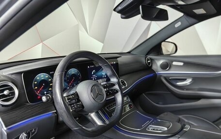 Mercedes-Benz E-Класс, 2022 год, 4 890 000 рублей, 19 фотография