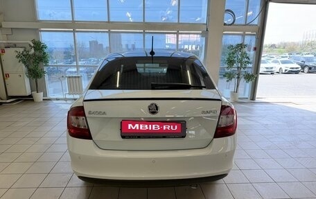 Skoda Rapid I, 2017 год, 1 370 000 рублей, 4 фотография