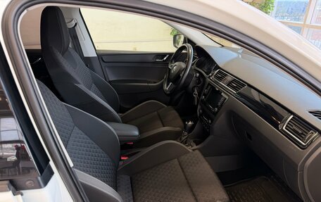 Skoda Rapid I, 2017 год, 1 370 000 рублей, 9 фотография