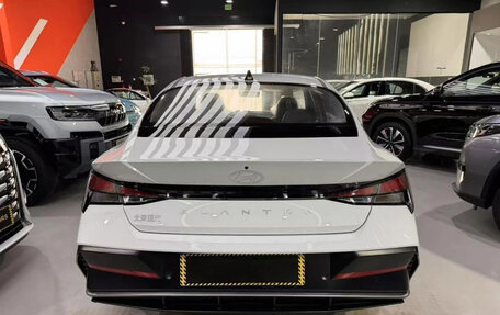 Hyundai Elantra, 2026 год, 2 100 000 рублей, 6 фотография